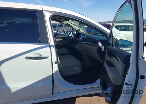 2024 Honda Odyssey Touring z USA, uszkodzony, nr VIN 5FNRL6H85RB034493